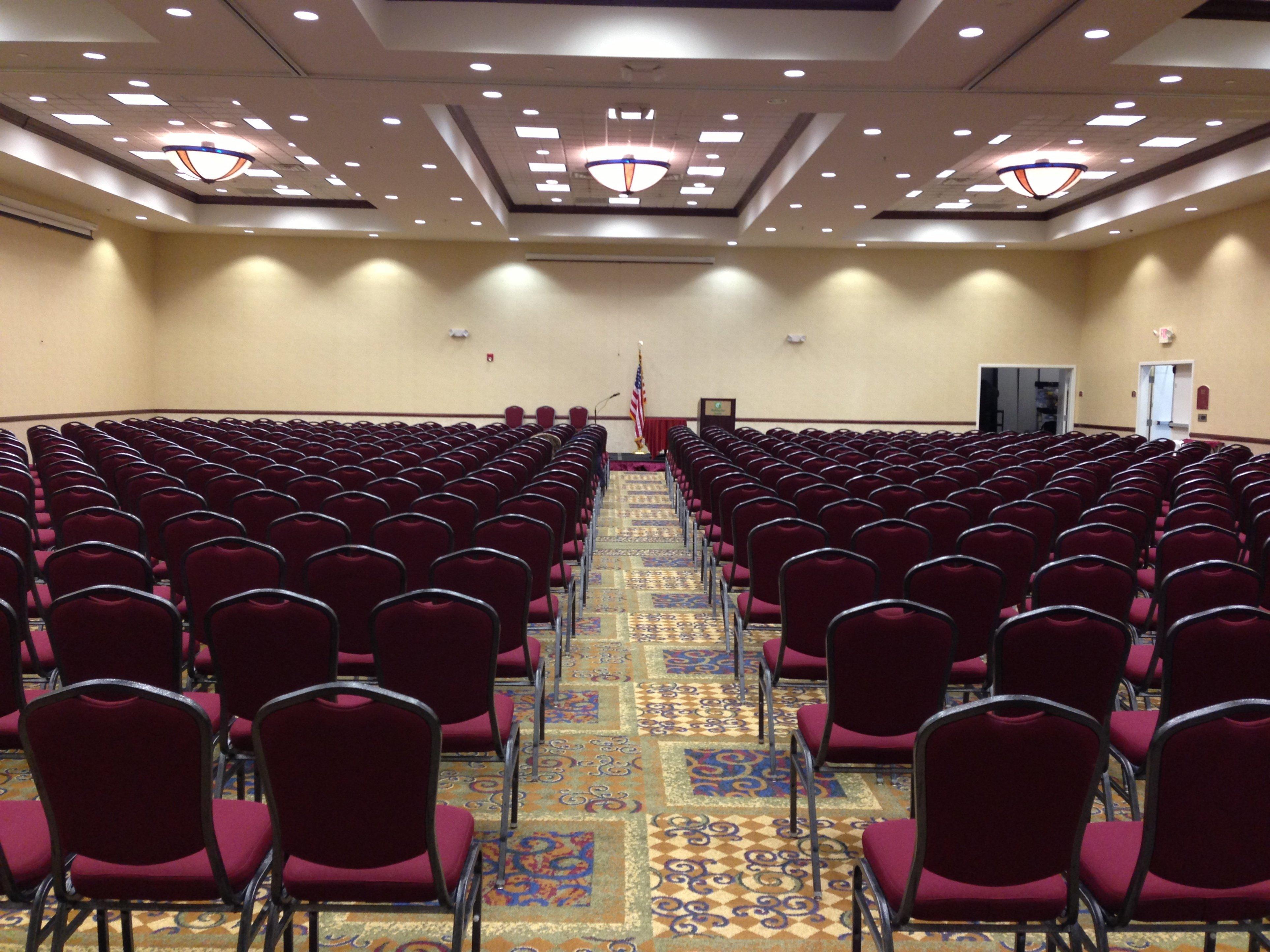 Holiday Inn Conference Center Marshfield, An Ihg Hotel Bagian luar foto