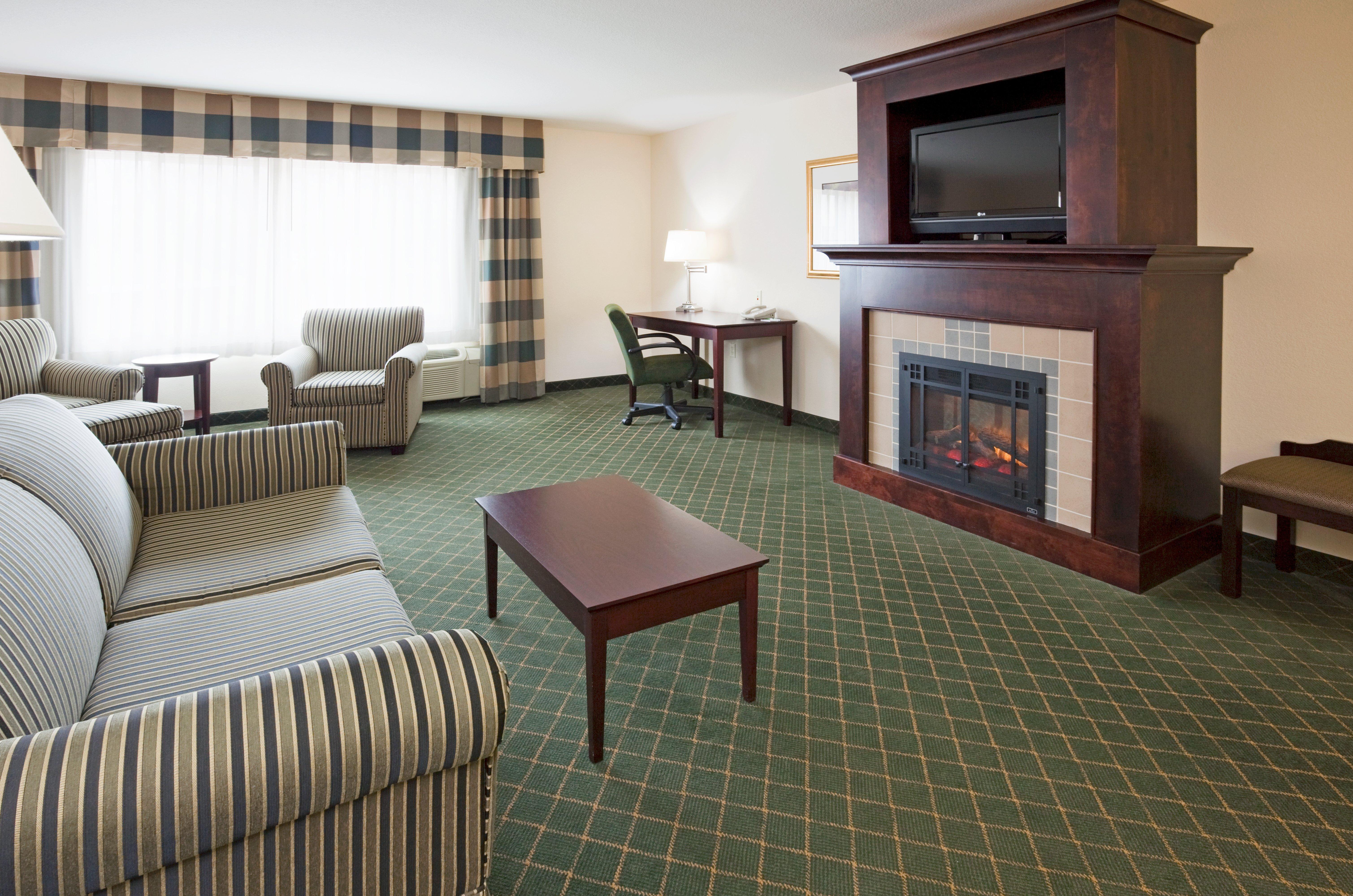 Holiday Inn Conference Center Marshfield, An Ihg Hotel Bagian luar foto