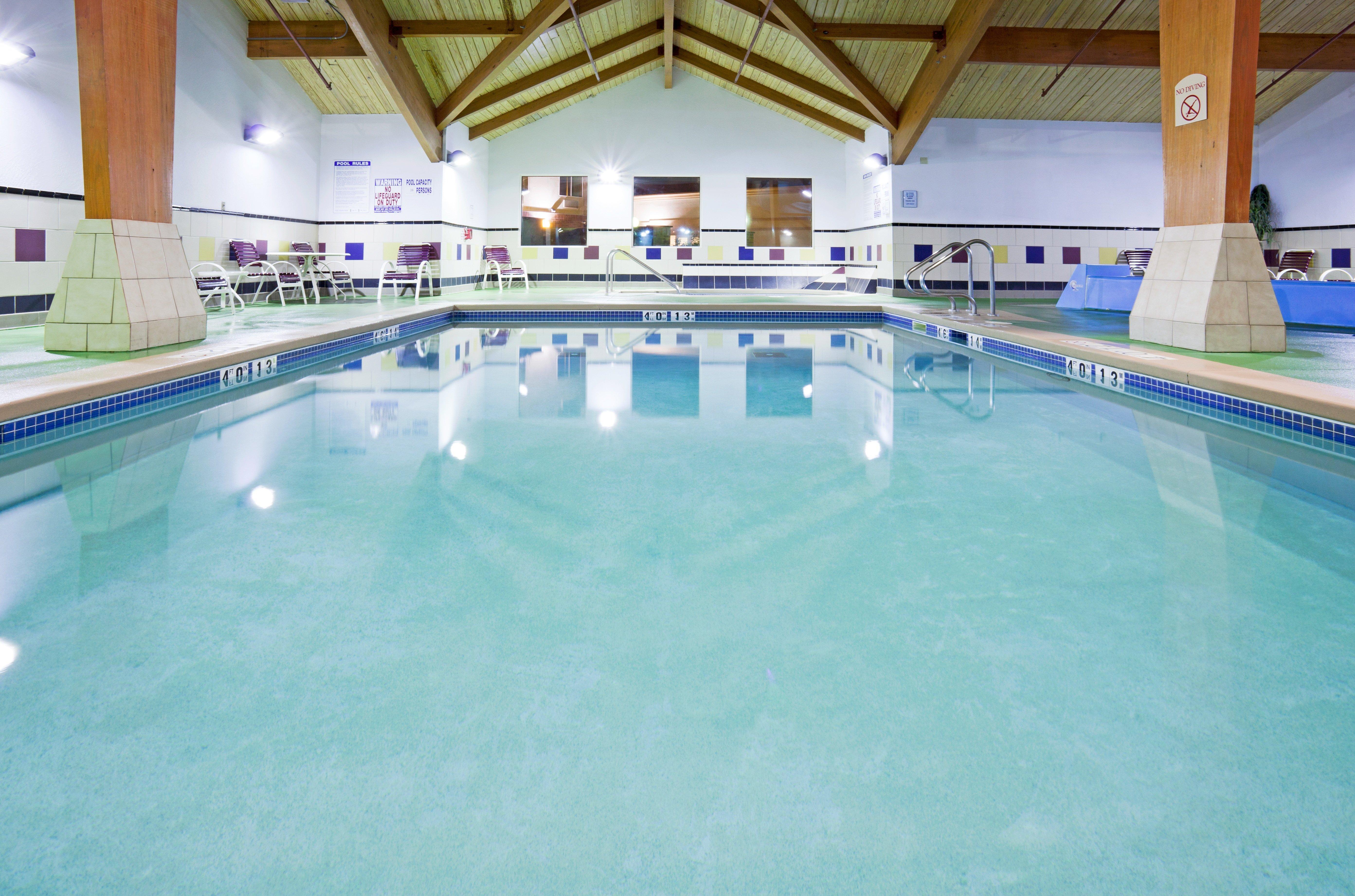 Holiday Inn Conference Center Marshfield, An Ihg Hotel Bagian luar foto
