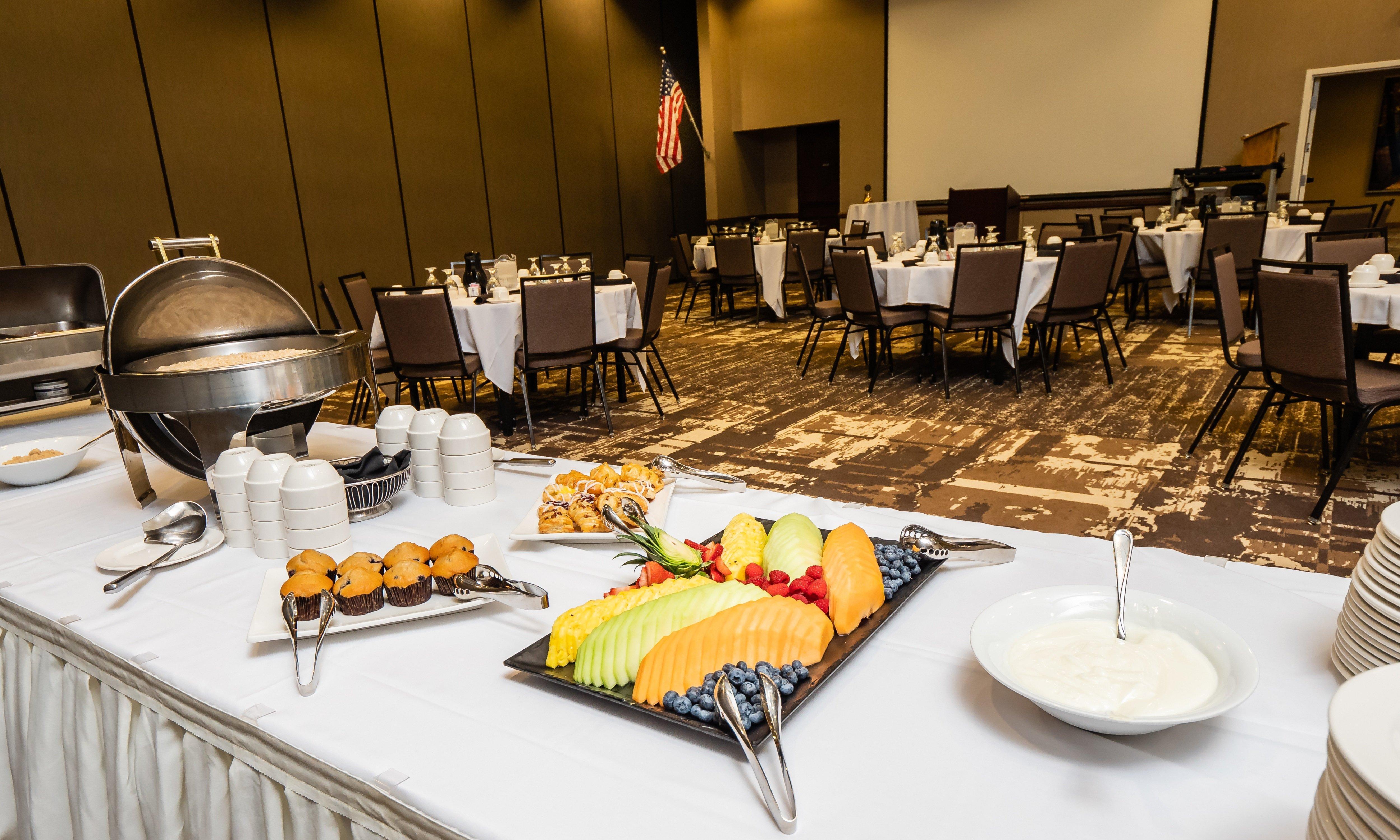 Holiday Inn Conference Center Marshfield, An Ihg Hotel Bagian luar foto